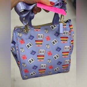 Stylish Purple Book Print lunch Bag